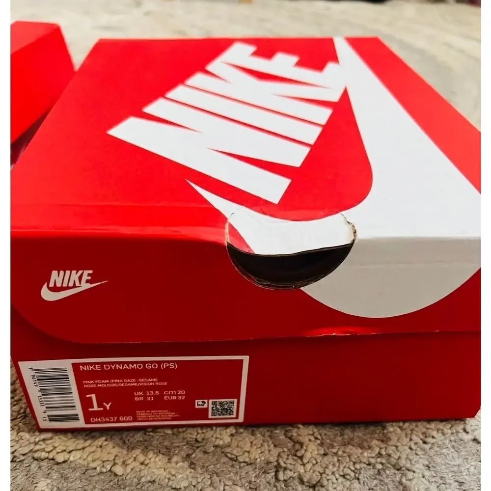 NIB❤️Nike Dynamo Kids running Sneakers shoe sz1